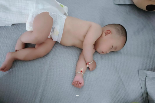 乐山怀孕肚子撑的难受